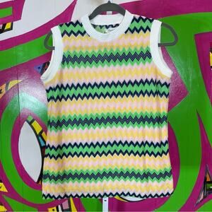 Queen's Way To Fashion. Vintage Chevron Sleeveless Knit. Size Similar to Small